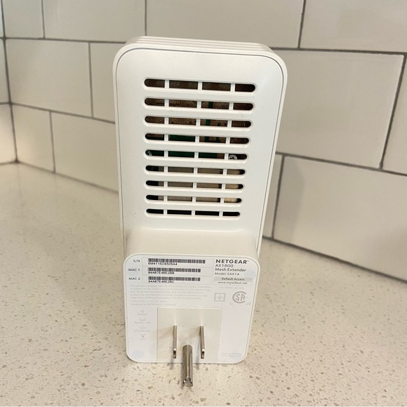 NetGear | Dual-Band WiFi 6 Mesh Extender Plug In Internal Antenna 1.8 Gbps - Picture 6 of 7